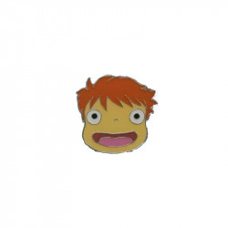 PIN S PONYO GROS PLAN PONYO SUR LA FALAISE