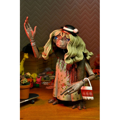 DRESS-UP E T E T L EXTRA-TERRESTRE FIGURINE ULTIMATE 11 CM