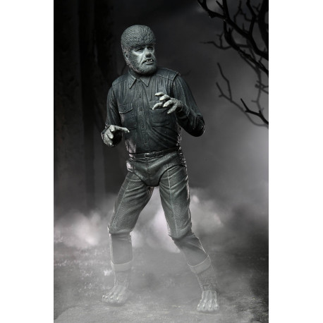 ULTIMATE THE WOLF MAN BLACK & WHITE UNIVERSAL MONSTERS FIGURINE 18 CM