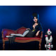 ELVIRA ON COUCH MISTRESS OF THE DARK FIGURINE TOONY TERRORS 15 CM