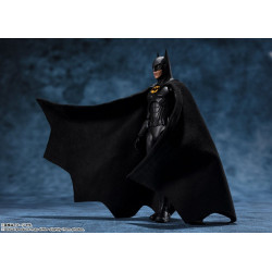 BATMAN THE FLASH FIGURINE S H FIGUARTS 15 CM