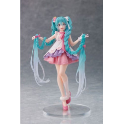 HATSUNE MIKU WONDERLAND RAPUNZEL FIGURINE 18 CM