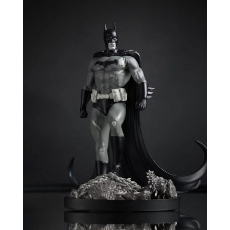 BATMAN BU BJORN BARENDS BLACK AND WHITE DC DIRECT STATUETTE 18 CM