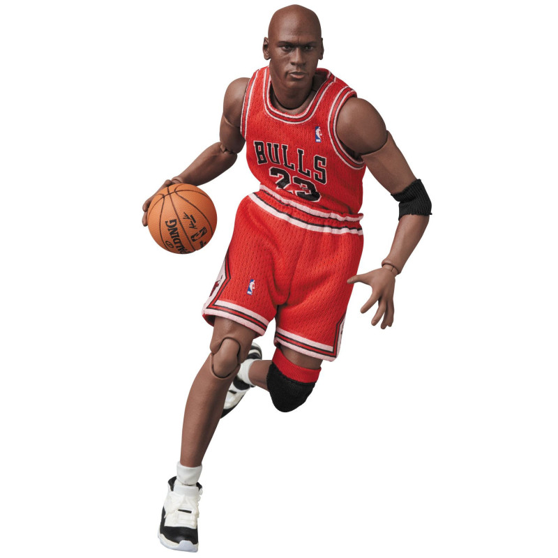 MICHAEL JORDAN CHICAGO BULLS NBA FIGURINE MAF EX 17 CM