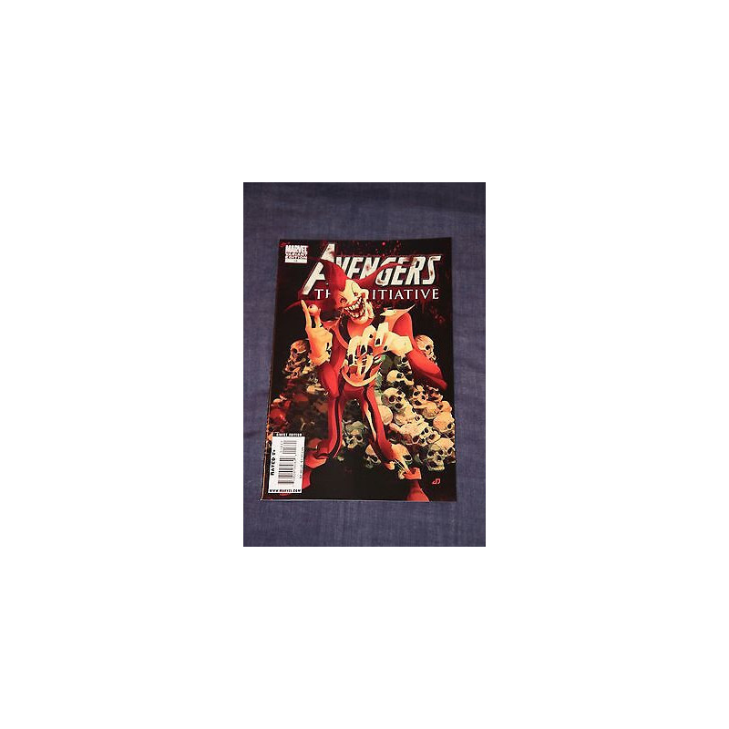 AVENGERS INITIATIVE 18 ZOMBIE VAR