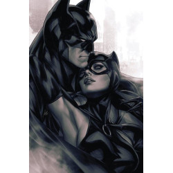 BATMAN  135 CVR E STANLEY ARTGERM LAU CARD STOCK VAR   900 