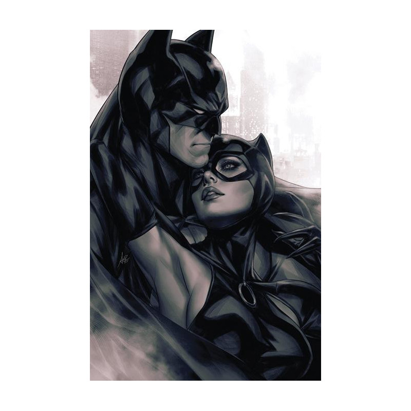 BATMAN  135 CVR E STANLEY ARTGERM LAU CARD STOCK VAR   900 