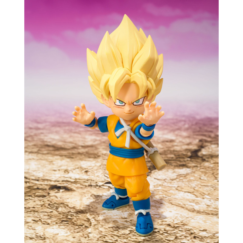 SUPER SAIYAN SON GOKU MINI DRAGON BALL DAIMA FIGURINE S H FIGUARTS 8 CM