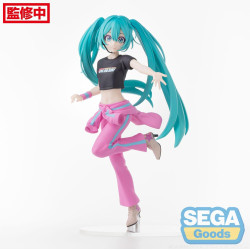HATSUNE MIKU X LOVE AND BERRY DRESS UP AND DANCE MIKU BERRY COSTUME VERSION 17 CM