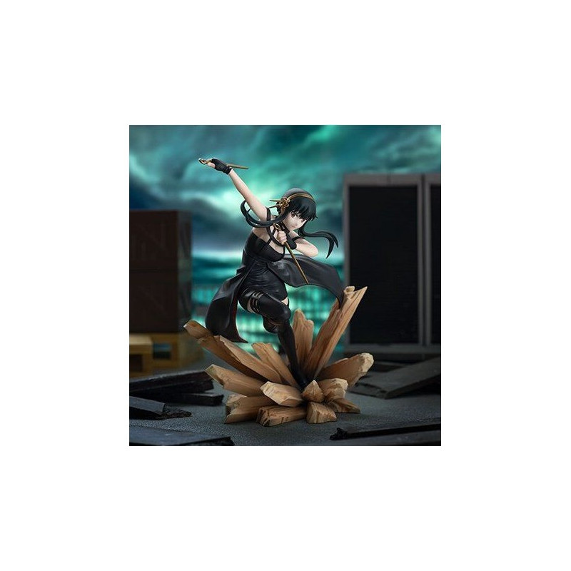 YOR FORGER VERSION MISSION EXTEND SPY X FAMILY FIGURINE LUMINASTA 19 CM