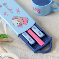SET DE BAGUETTES CUILLERE FOURCHETTE PONYO DANS LA MER PONYO SUR LA FA
