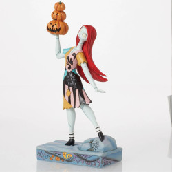 NIGHTMARE SALLY WITH PUMPKIN STATUE 15 CM