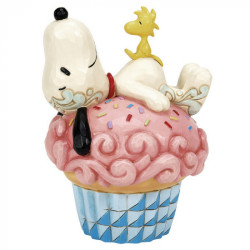 SNOOPY SUR UN CUPCAKE