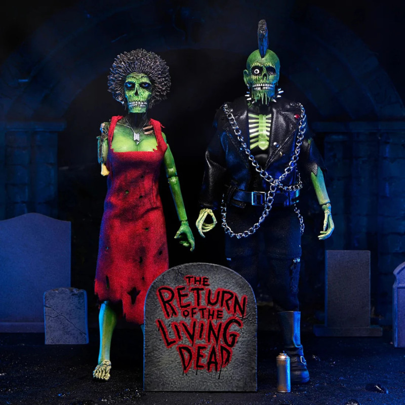 TRASH AND SUICIDE 2 PACK THE RRTURN OF THE LIVING DEAD 8IN CLOTHED FIG