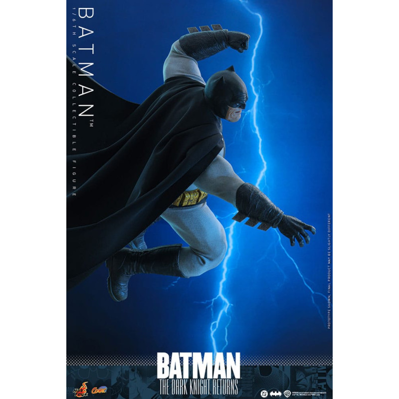 BATMAN THE DARK KNIGHT RETURNS FIGURINE MOVIE MASTERPIECE 32 CM