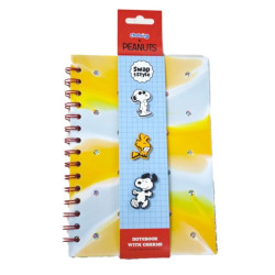 PEANUTS SNOOPY CAHIER A SPIRALE A5 SOUPLE AVEC CHARMES