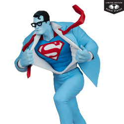 SUPERMAN DC RED & BLUE STATUETTE EDITION LIMITEE 16 CM