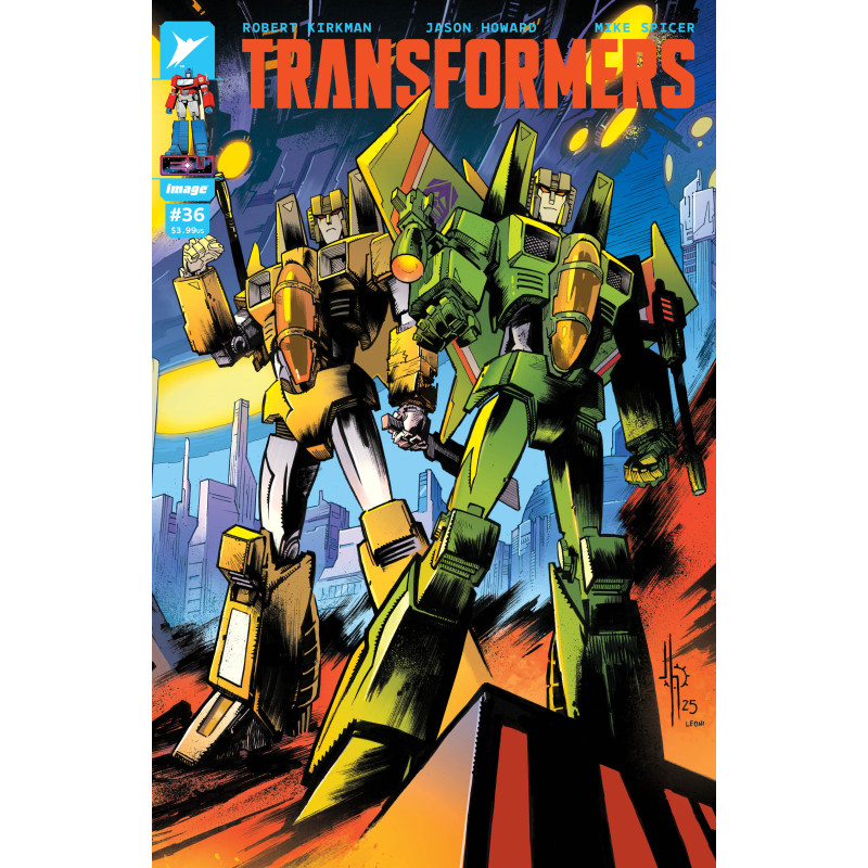 TRANSFORMERS 36 CVR C JASON HOWARD & ANNALISA LEONI CONNECTING COVER VAR