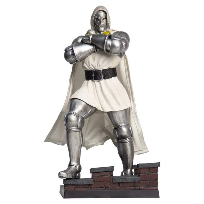 DR DOOM FUTURE FOUNDATION MARVEL COLLECTION STATUETTE 1 6 PVC 28 CM