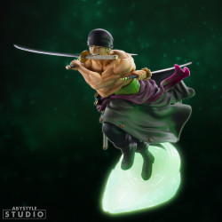 ZORO PHOSPHORESCENT ONE PIECE FIGURINE SFC 18 CM