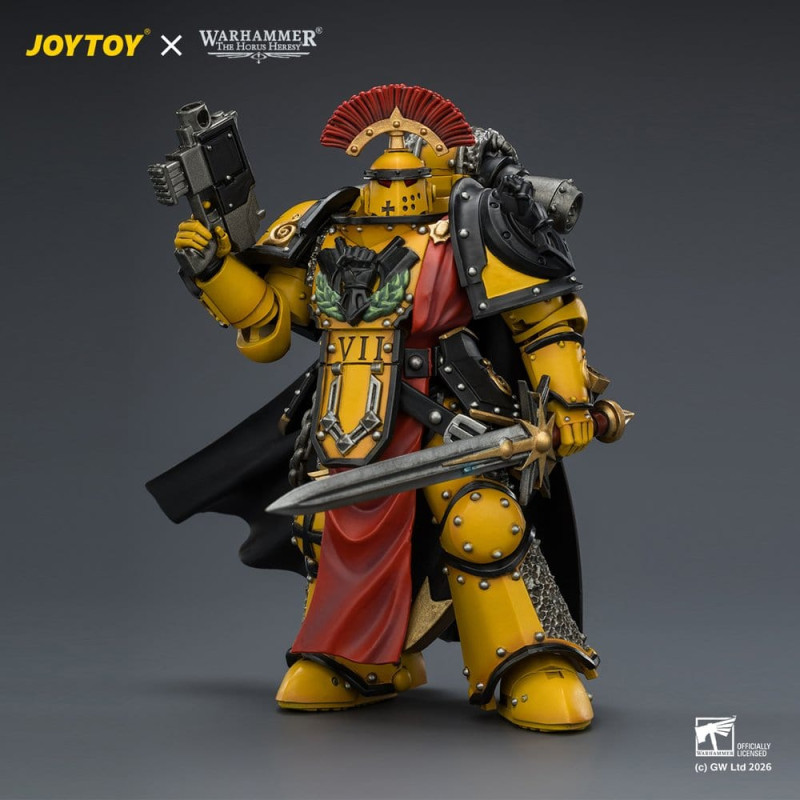 IMPERIAL FISTS LEGION PRAETOR IN MKIII ARMOUR FIGURINE 13 CM